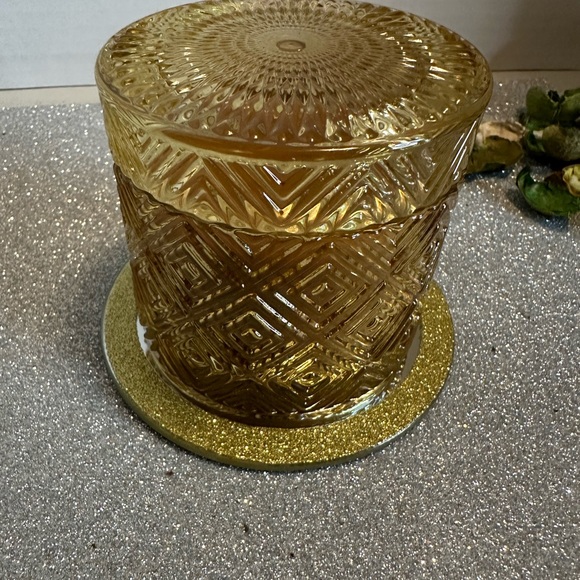 SCENT UNLEASHED, BEAUTIFUL CANDLE COASTER. - Picture 7 of 8